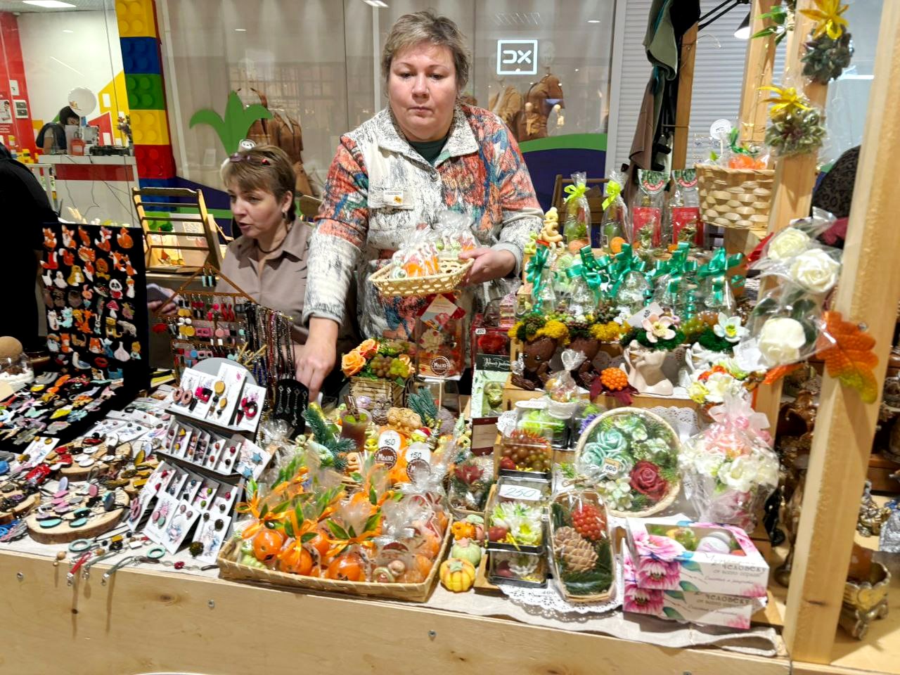 ​Фестиваль самозанятых проходит в «Изумрудном городе» 