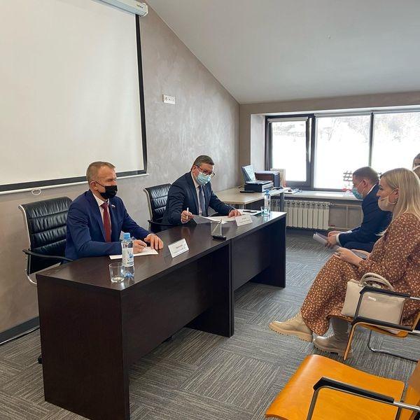 ​Круглый стол на тему «Малое и среднее предпринимательство и поддержка индивидуальной предпринимательской инициативы» 