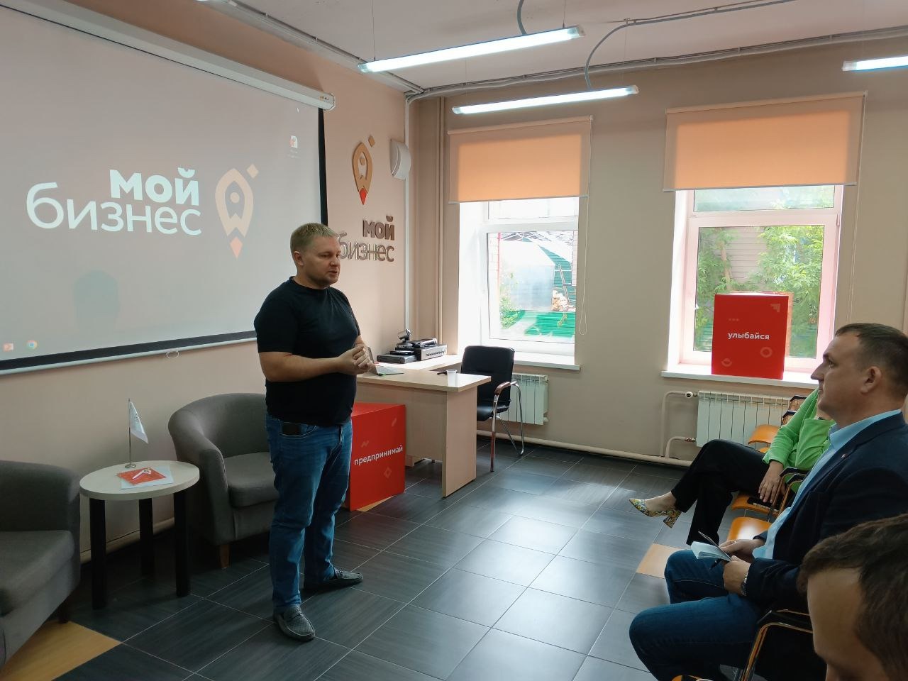 ​Томские предприниматели обсудили поддержку бизнеса в Приазовском районе 